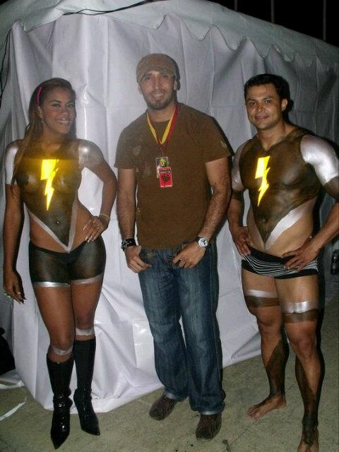 eventosachram's tweet photo. Somos body paint performance! Rtttt http://t.co/vO5JopANpo