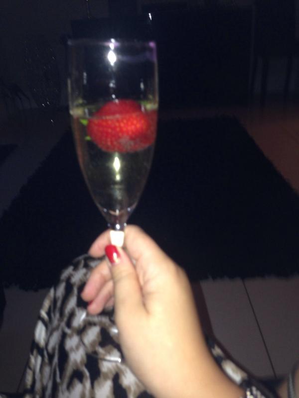 K__J_x's tweet photo. Waiting for my cab out, drinking this and thinking of you's! @MelissaWxx @MrsDH85 @lizwatmo Xxxx http://t.co/DBNWcPcux3