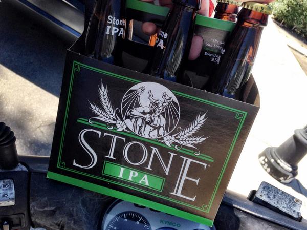 Driving down the street a score a free #6pack of #StoneIPA, #TGIF #keywest #weekend Thanks <a href="/StoneFlorida/">Stone Brewing Co. FL</a> !