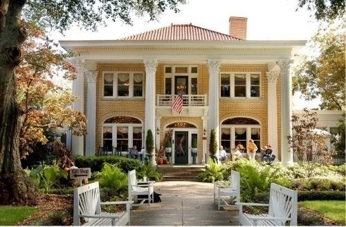 beachbumlife08's tweet image. Check out my review of Blue Willow Inn Restaurant at  adventuresofabeachbum.com #exploringgeorgia #peachstate