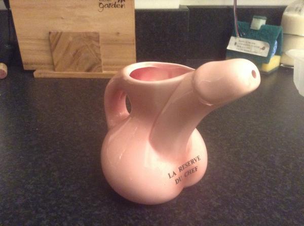 TAMargrave's tweet photo. @BritishBakeOff Bought one of those for my husband.My friend then bought me this one for last Christmas.#ExtraSlice http://t.co/HyL0HCmu4p