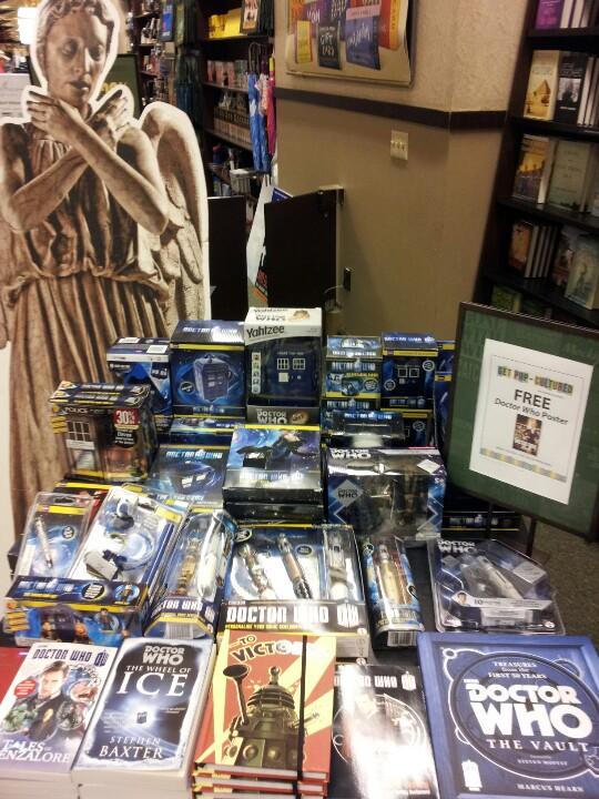 BookstoreCat's tweet photo. @BNRittenhouse in Philly: Buy any Dr. Who merchandise, get a free poster. Supplies limited! #GetPopCultured @BNBuzz http://t.co/wPUMWnYYzO