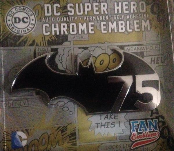 ARROWTV_'s tweet photo. BATMAN EMBLEM 2 - 75th anniversary #WhichIsCooler http://t.co/sG1r1gb2qi