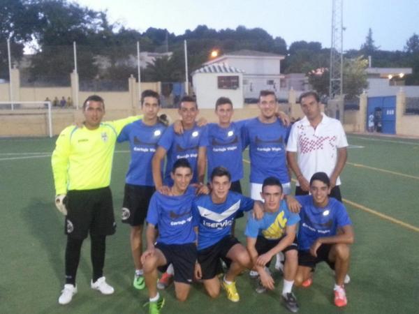 jesuli19's tweet photo. Enorawena a estos chavales de 16 años su primera liga de verano y compitiendo con muchos huevos os quedan muchos años http://t.co/Nna3xPJNPn