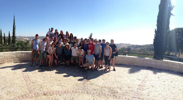 IsraelOutdoors's tweet image. Friday #Taglit Update: #IsraelOutdoors #Bus417 &amp;amp; #Bus418 toured Jerusalem! bit.ly/1oxvTZi