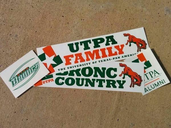 BorderMayor's tweet photo. It's a #UTPA Broncs kinda thang!! @RoxieVL @UTPA @UTPAchiefstaff @UTPAPride http://t.co/vdvH5lvJWm