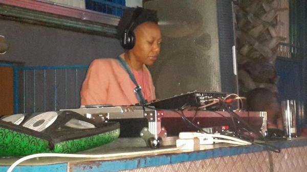 DBJ_ZA's tweet photo. @DJ_Moloko is her name and she rocks. RespekT is not optional. @Hit_Refresh http://t.co/zvmL5PCgIY