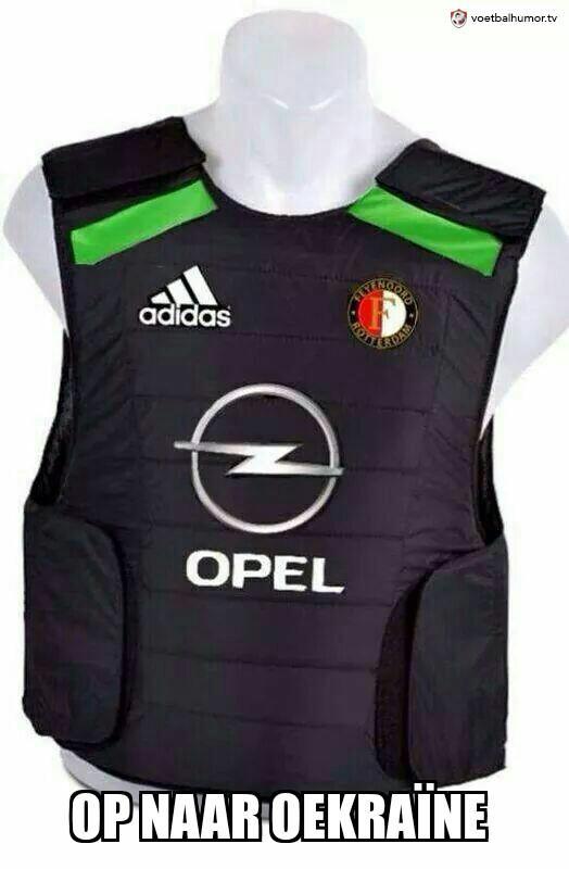 Het uitshirt van Feyenoord als ze tegen die Oekrainers moeten spelen.