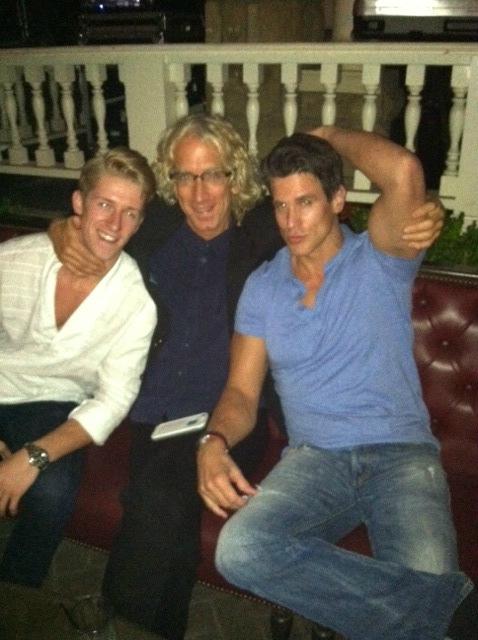 actorjohnbruce's tweet photo. Look who a buddy and I ran into out in Hollywood. Andy Dick! Nice, and funny guy! http://t.co/bfwFPe4Wtu