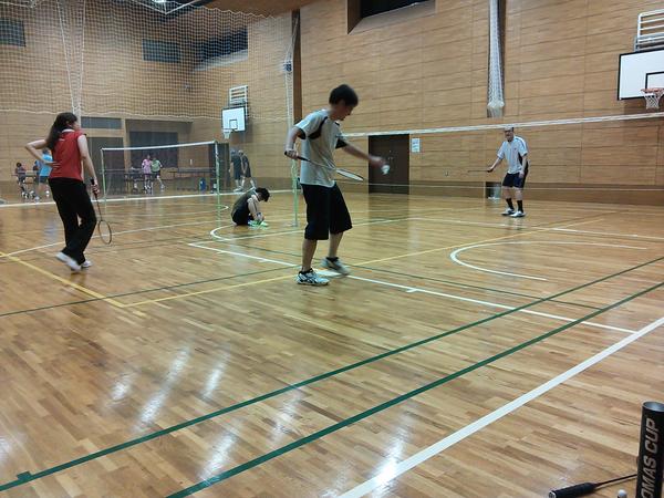 Rmiho's tweet photo. 本日はバドミントン http://t.co/I9ipQQFb8q