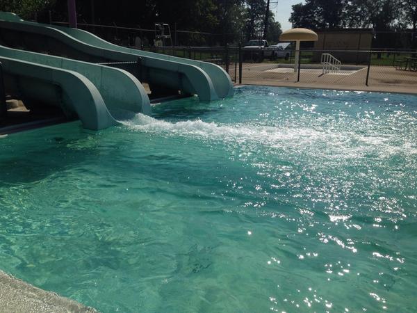 BelieveInGary's tweet photo. Going to be a warm wkend. Make sure you cool off at Tolleston Pool! http://t.co/eMdHeAmwDn