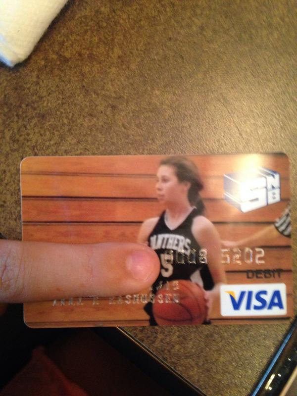 k_jumpp's tweet image. Order now, limited edition Anna Rasmussen Visa card #bballstar #thatfingertho 😂😂