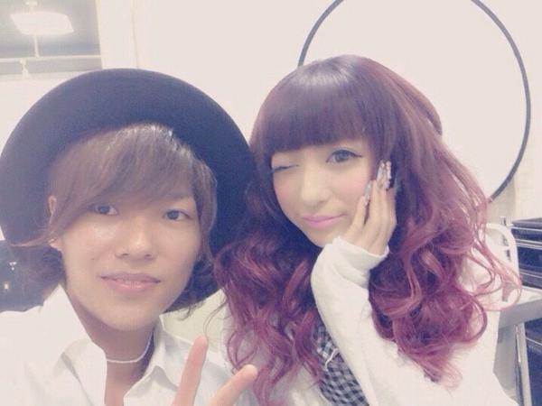 カーリー ｍｉｒａｃ ひなたろすちゃんピンクグラデーションいつもありがとう アンククロス グラデーション ひなたろす 渋谷 エクステ Http T Co Tp7ta4tubd