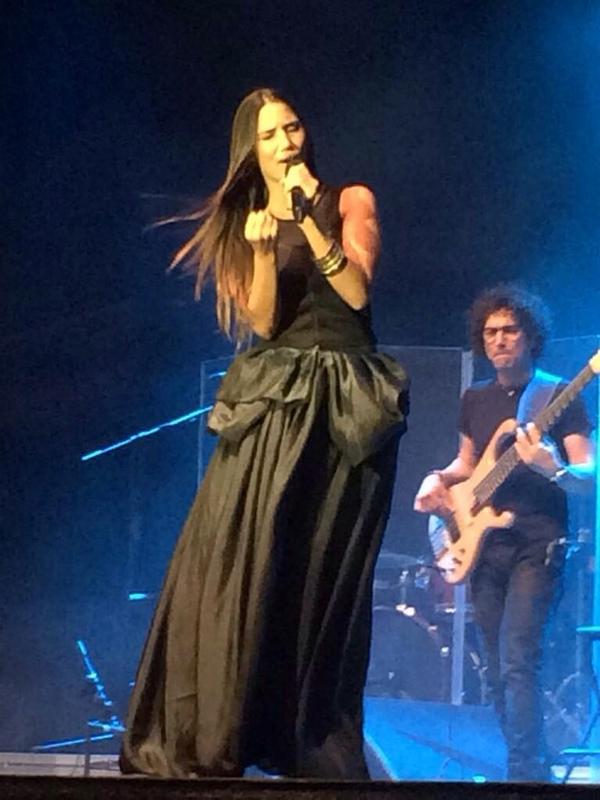 IndiaMartinez's tweet photo. Mil gracias a los que vinieron al concierto esta noche en Candeleda! Nosotros pusimos el corazón ustedes la magia.. http://t.co/zcDs3xXDSh