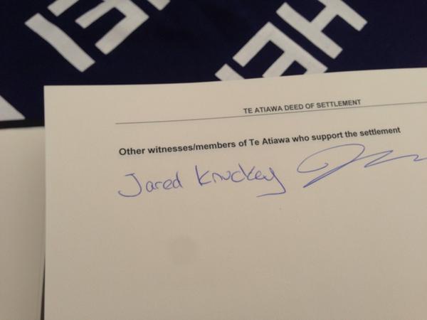 jaredknuckey's tweet photo. Just signing off on a settlement for the iwi #teatiawasettlement http://t.co/hGVa6EkjKR