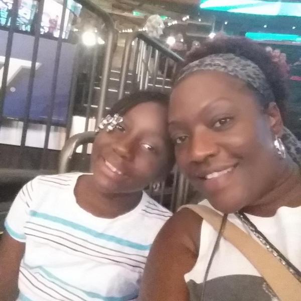 msdrea78's tweet photo. @nyliberty game with my daughter having a blast! http://t.co/C1a8rVbejx