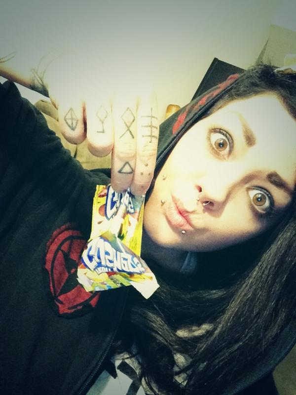 JasmineBassDrop's tweet photo. #fruitgusher lyfe. 😻🍭🍬🍓👽😋💋 http://t.co/8P5521al9U