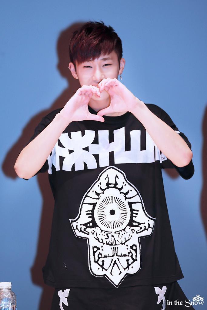 Buk7OicCMAATHBQ.jpg:large