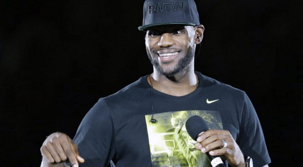 SInow tweet picture