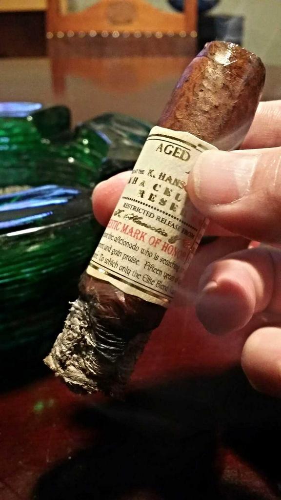 Nuke52's tweet photo. Last stick of the day. @gurkhacigars thanks for an outstanding finish. http://t.co/EEDQtRocjU