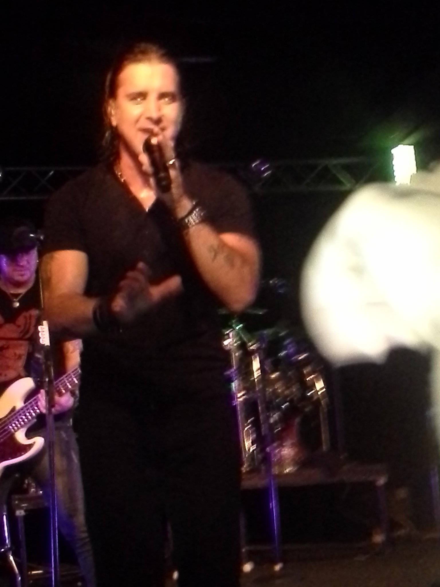  Happy Birthday to the amazing Scott Stapp. 