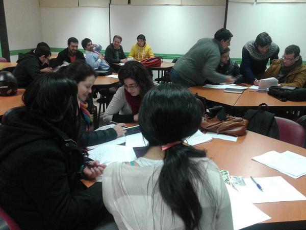 Fr_parisi's tweet photo. Dando clases en Universidad del Bio Bio sede Chillán. http://t.co/szfkQR5APG