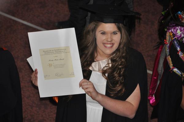KristyBarrettNZ's tweet photo. Graduation Photos :) http://t.co/3EAYmUVpcF