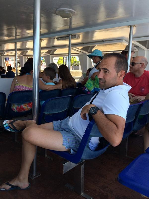HorneroMaria's tweet photo. En la canoa camino de punta http://t.co/rxDmOefntF