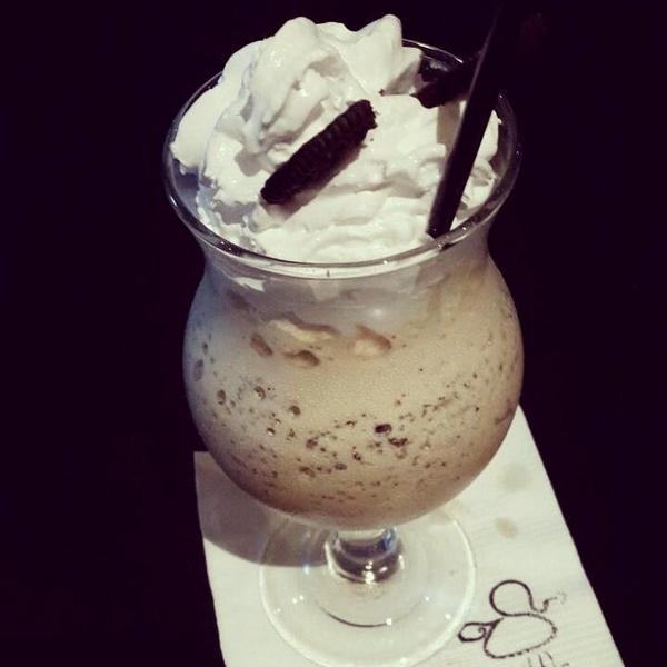kettlecafe's tweet photo. COOKIES N CREAM. Nyummyy.. http://t.co/djed4schau