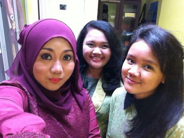 nindy91's tweet photo. We're mom and dad princess... @aninditapoetrie @apramuditha http://t.co/CgveCPY6uL