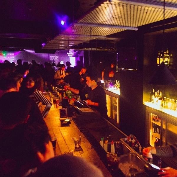 CODEAuckland's tweet image. Last Saturday was #slammed at #codeauckland. #Bartenders working hard! #codecans