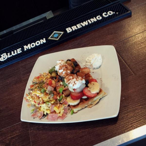 kaffaroots's tweet photo. No te quedes sin probar hoy nuestro delicioso brunch...9 am-2 pm @kaffaroots http://t.co/Jw3TQZ0u8G