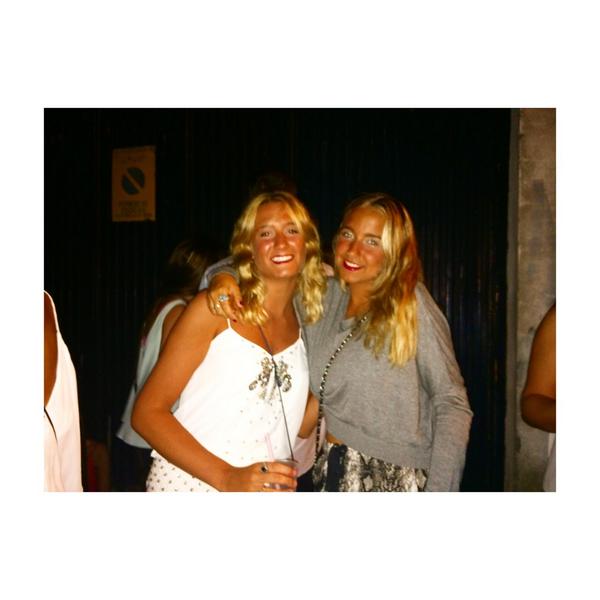 ClaraCuadrado's tweet photo. “@RosaMorenoo: Q te sheroooo @ClaraCuadrado http://t.co/xFWGP4it6d” miniñaa 💖💖💖💖💖💖💖💖💖