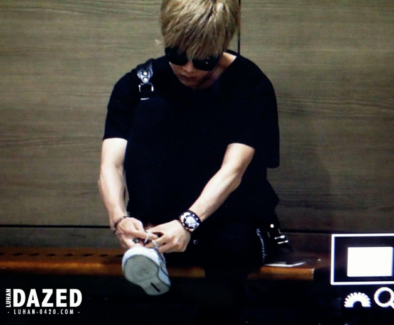 BulC4vUCEAIH1-h.jpg:large