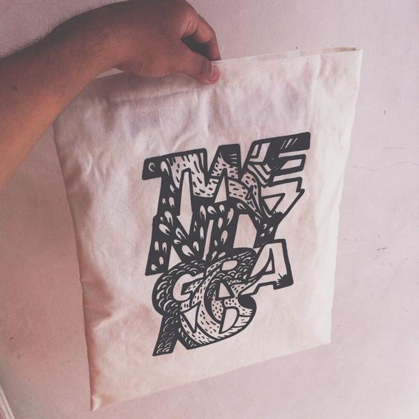 PRIGELGALLERY's tweet photo. Info dari #twentygrand klo totebag terbaru mereka untuj koleksi 2014 hampir jadi #sneakpeak http://t.co/6yJQvPWuSH