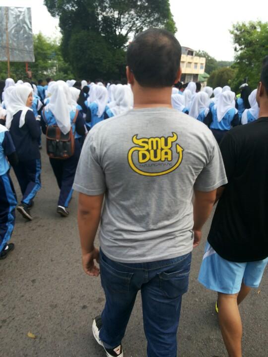 Alumnismanda09's tweet photo. ada deh RT @satria2991: itu fto babe ya min ? RT @Alumnismanda09: Gerak jalan santai padat http://t.co/pLs11TQqcG