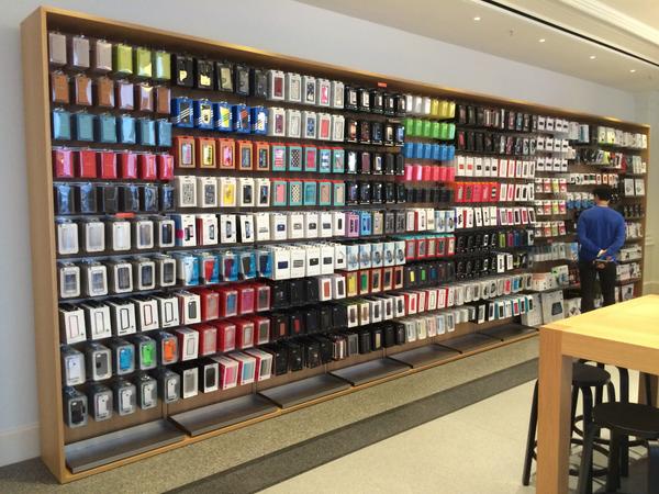 onemorething's tweet photo. Persmomentje, wij keken alvast binnen in de Apple Store Den Haag. Meer foto's op Facebook: https://t.co/7EPwlrBqih http://t.co/mSQ8QBgkgI