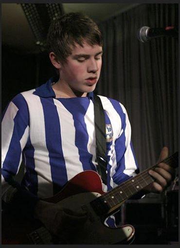 Tom Hocking On Twitter Huntingowls Bbc6music Swfc Jnnyg He Should Start A Band With Weezer S Rivers Cuomo Swfc Http T Co 8xfnyyx4gs