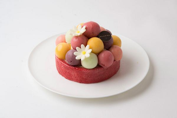 fashionpressnet's tweet photo. アイスクリームケーキ専門店グラッシェルから、秋・ハロウィンの新作が登場 http://t.co/KFE5FqDAwB http://t.co/PAh0ZXMrAs