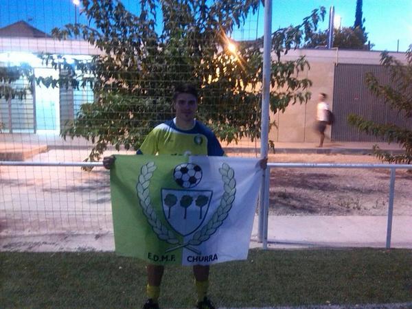 edmfchurra's tweet photo. Mariano, procedente del Beniel, defensa central, juventud y seguridad para reforzar la zaga. @treceraG13 http://t.co/cyu9P3Q90v
