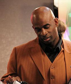 Happy 47th birthday Deion Sanders, only 1 to hit a home run + scored a touchdown the same week  