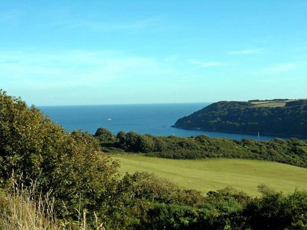 makercamping's tweet photo. Don't miss last minute Yurt with sea view available 14 -18 Aug 4 nt firework championships in Ply phone 07900 42 31 http://t.co/6Ix54kKskk