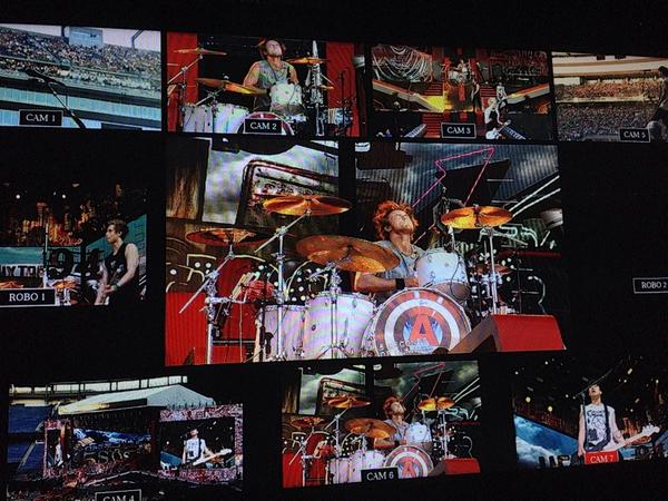 Ashton5SOS's tweet photo. The excitement I have to build an arena show and give you guys all we got live is huge! I can't even describe it x http://t.co/VTy9BaVjvz