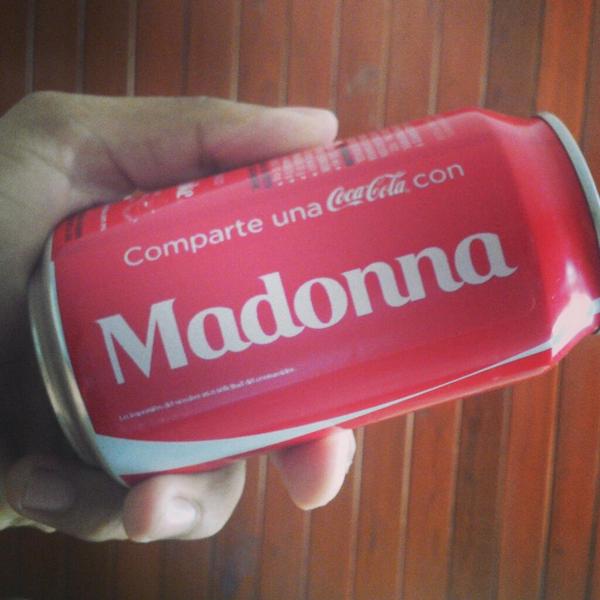 javierdeux's tweet photo. #ShareaCoke with @Madonna ! @MadonnaNation @Madonna_Quote @PowerOfMadonna @MadonnaPowerBR http://t.co/yIFSznrJw5