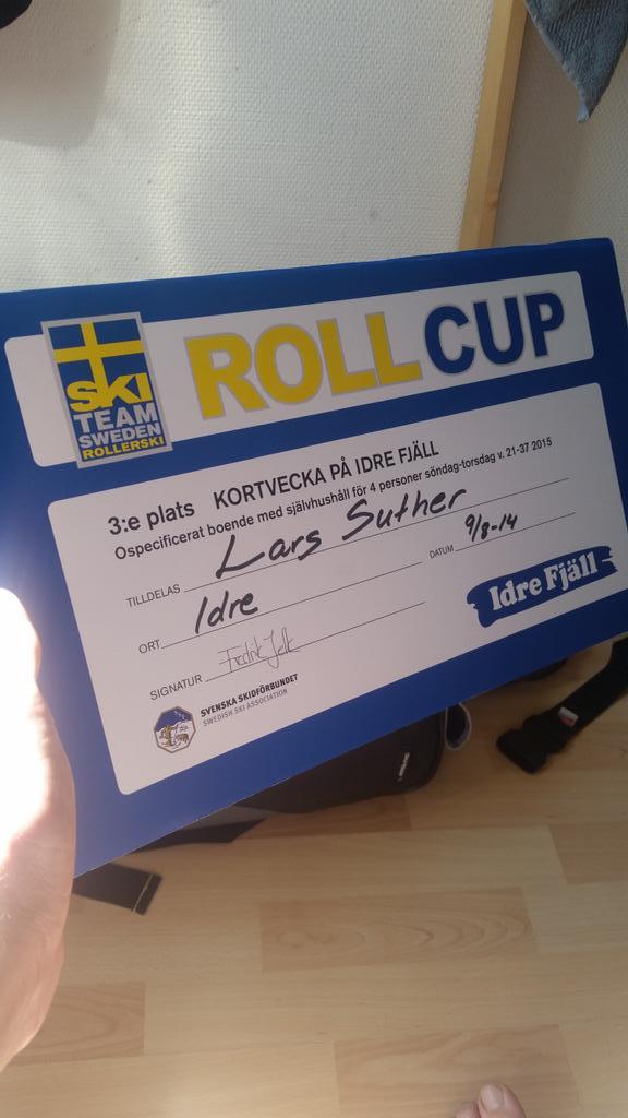 LarsSuther's tweet photo. Premiär i rullskidcupen idag. Klassiskt backrace. Nerlekt på slutet av rullkingarna Norum och Johansson. http://t.co/ydcECePEOm