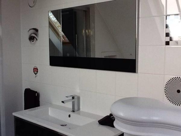 in2designltd's tweet photo. Recently fitted monochrome bathroom 🛀💦 #In2designinteriors http://t.co/g1CCo1Vvl9