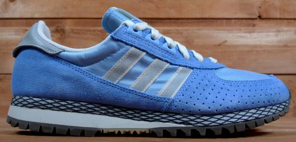 adidas gazelle silver green womens Adidas Ultraboost Light Running Shoes