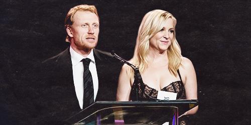 Happy Birthday à  Kevin McKidd & Jessica Capshaw , acteurs dans Greys Anatomy !! :) 