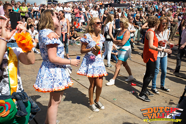 Wat een gezelligheid en wát een weertje! De vallei gaat lekker LOSSSS! #DUV2014