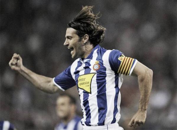 Dosis_Futbolera's tweet photo. Hace 5 años nos dejaste, pero los verdaderos aficionados no olvidan. Descansa en paz, Dani Jarque. Un mito. http://t.co/uSqIcTVjTb